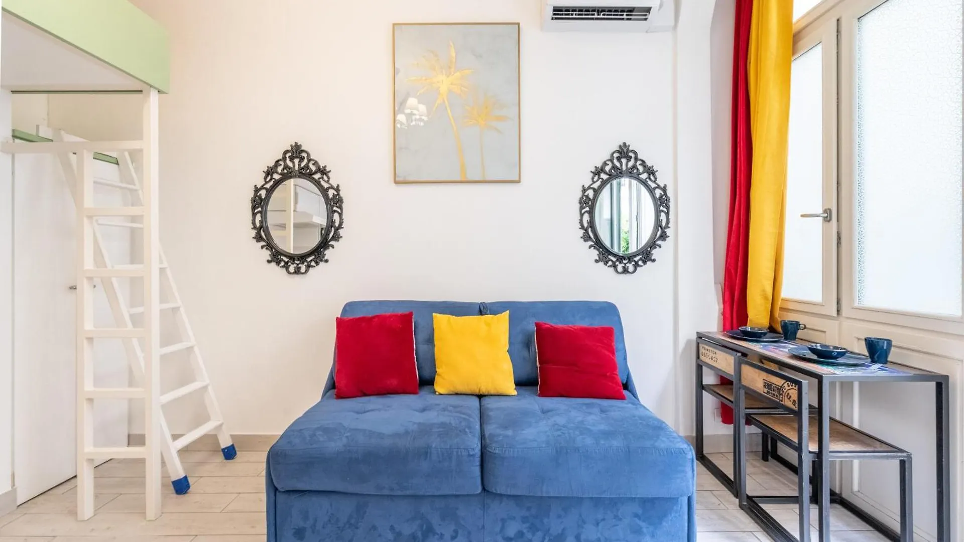Little Boudoir Of Champs-elysees